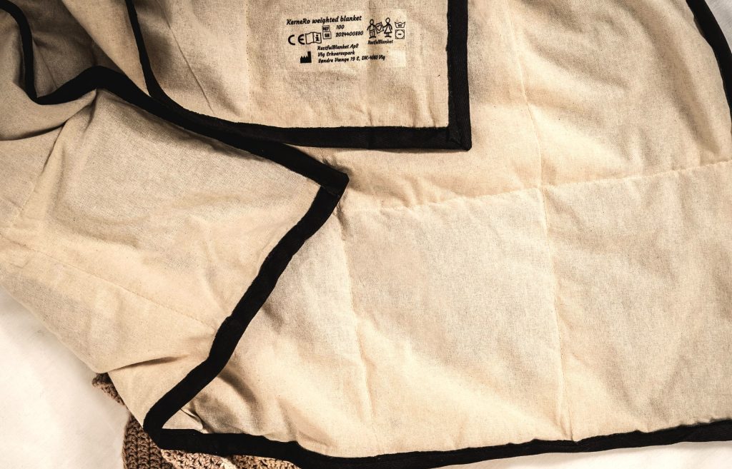 Naturlig tyngdedyne uden fiber og uden varme med rapsfyld og bomuld fra RestfulBlanket